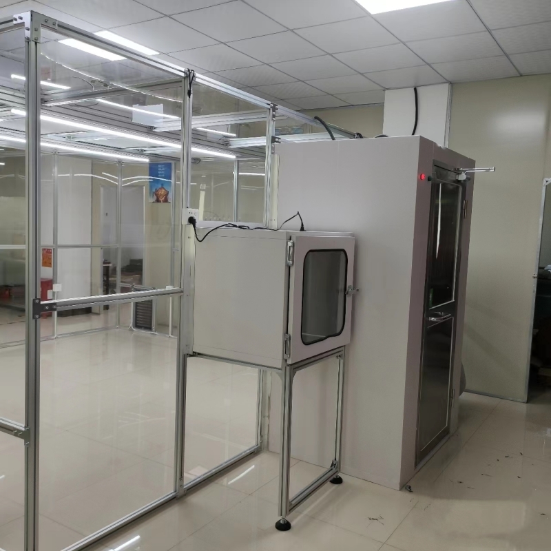 1697505161575533.jpg 潔凈棚裝風(fēng)淋室案例.jpg