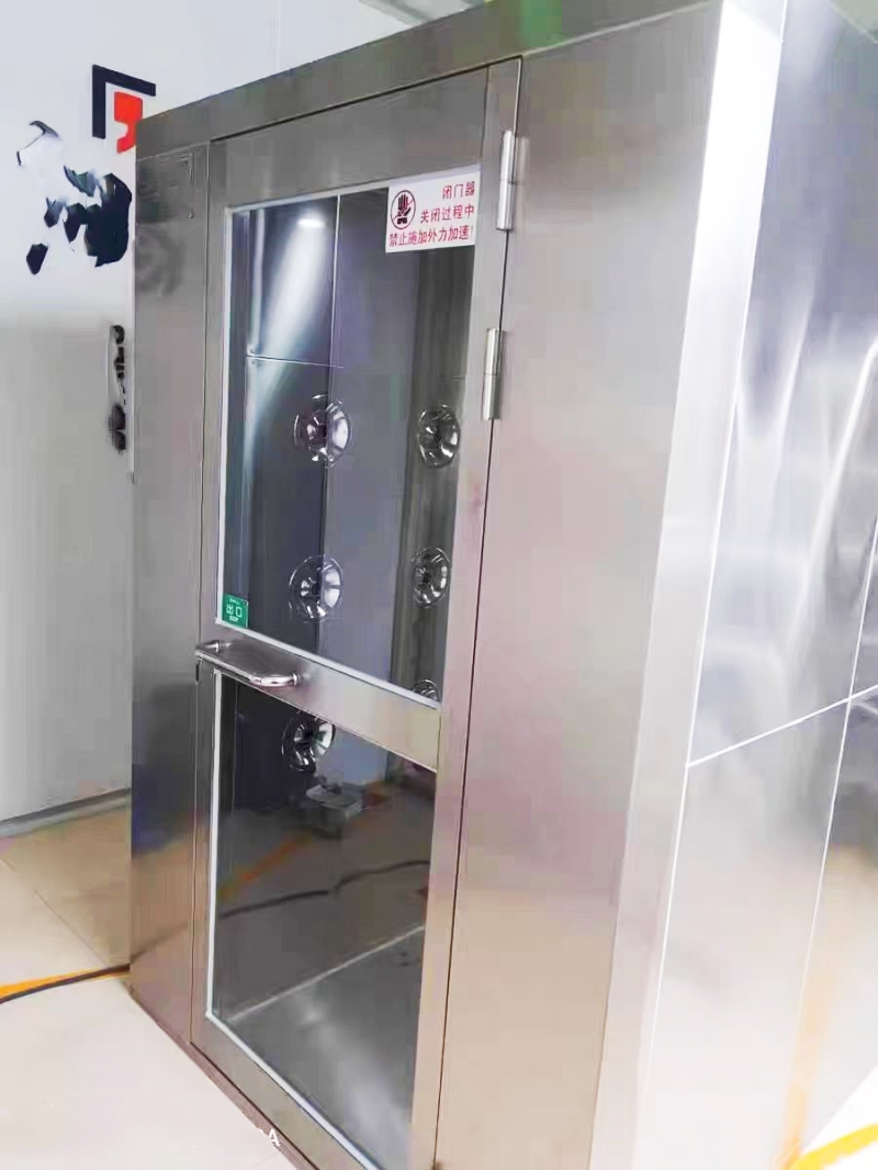 1700054899733134.jpg 不銹鋼風(fēng)淋室5.jpg